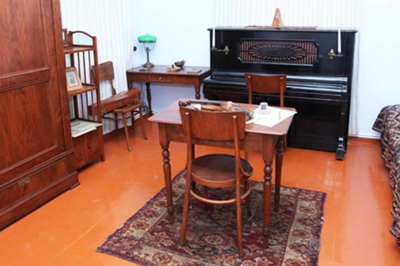 Aleqsander Spendiaryan house museum